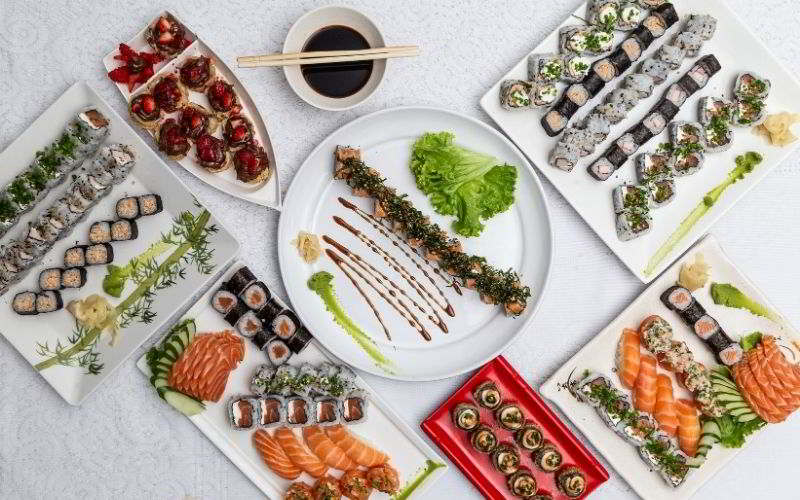 Servizio piatti giapponesi