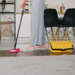 Cura degli ambienti domestici: pulizia e aria