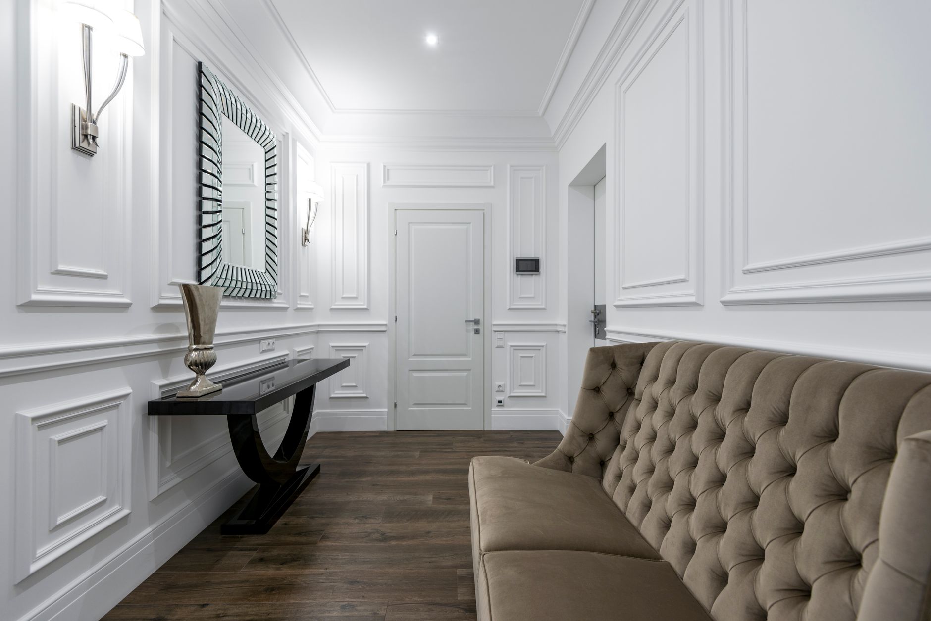 Boiserie in MDF: montaggio, costi e finiture 2026